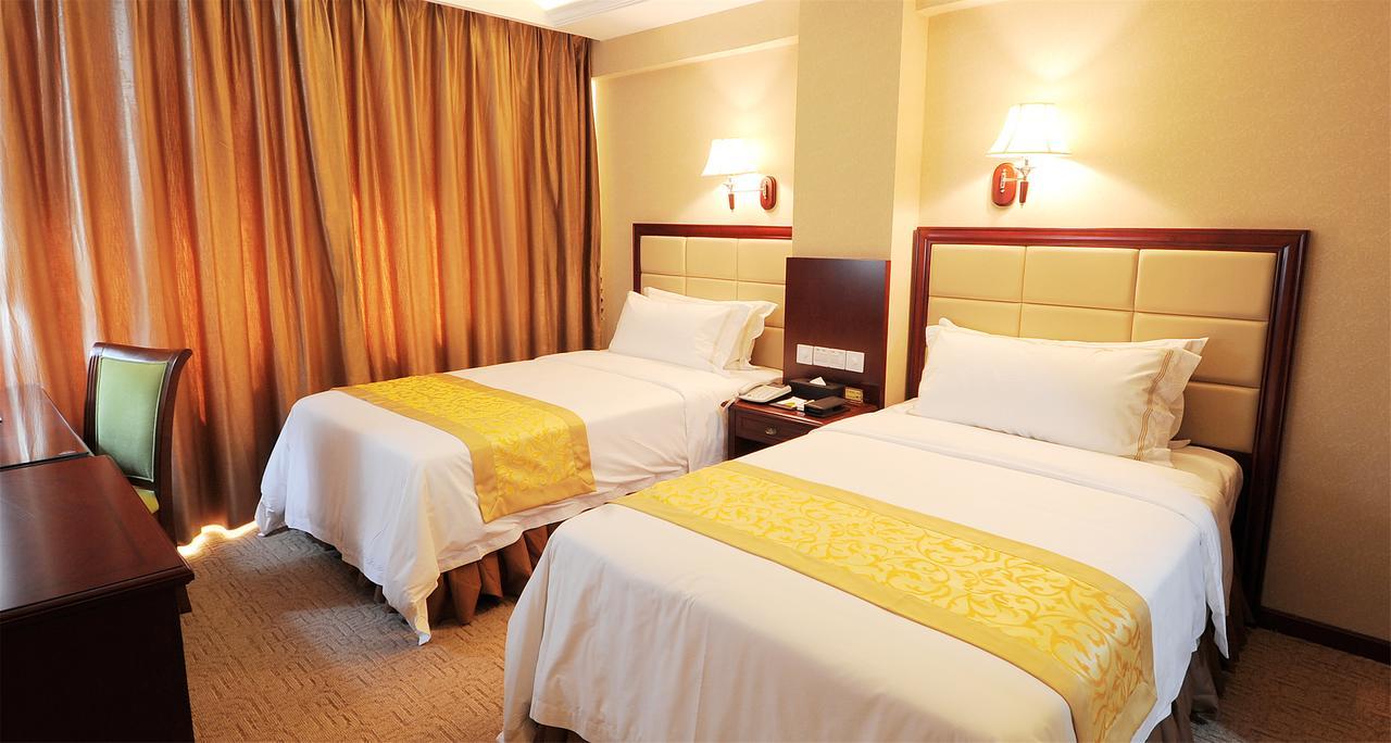 Vienna Hotel Guangzhou Airport Exterior photo