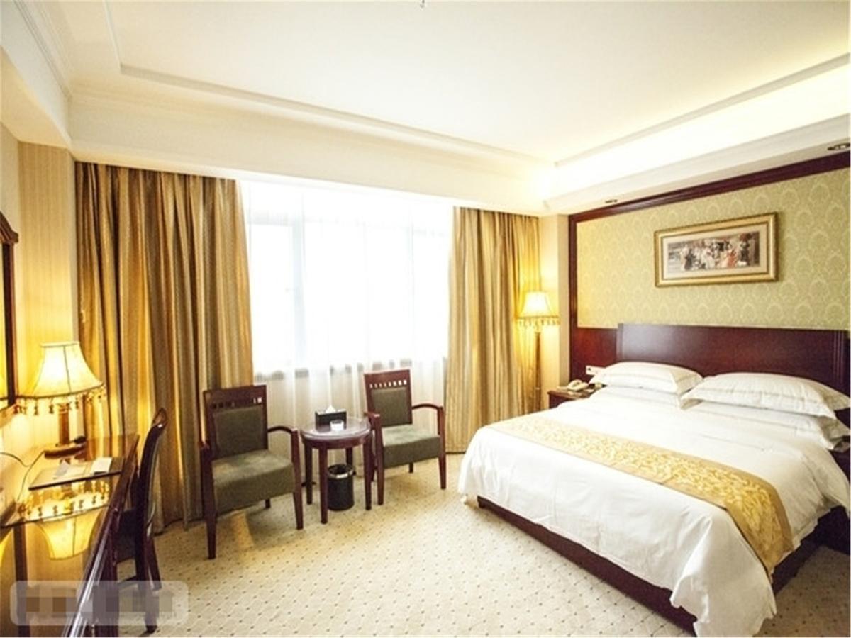 Vienna Hotel Guangzhou Airport Exterior photo